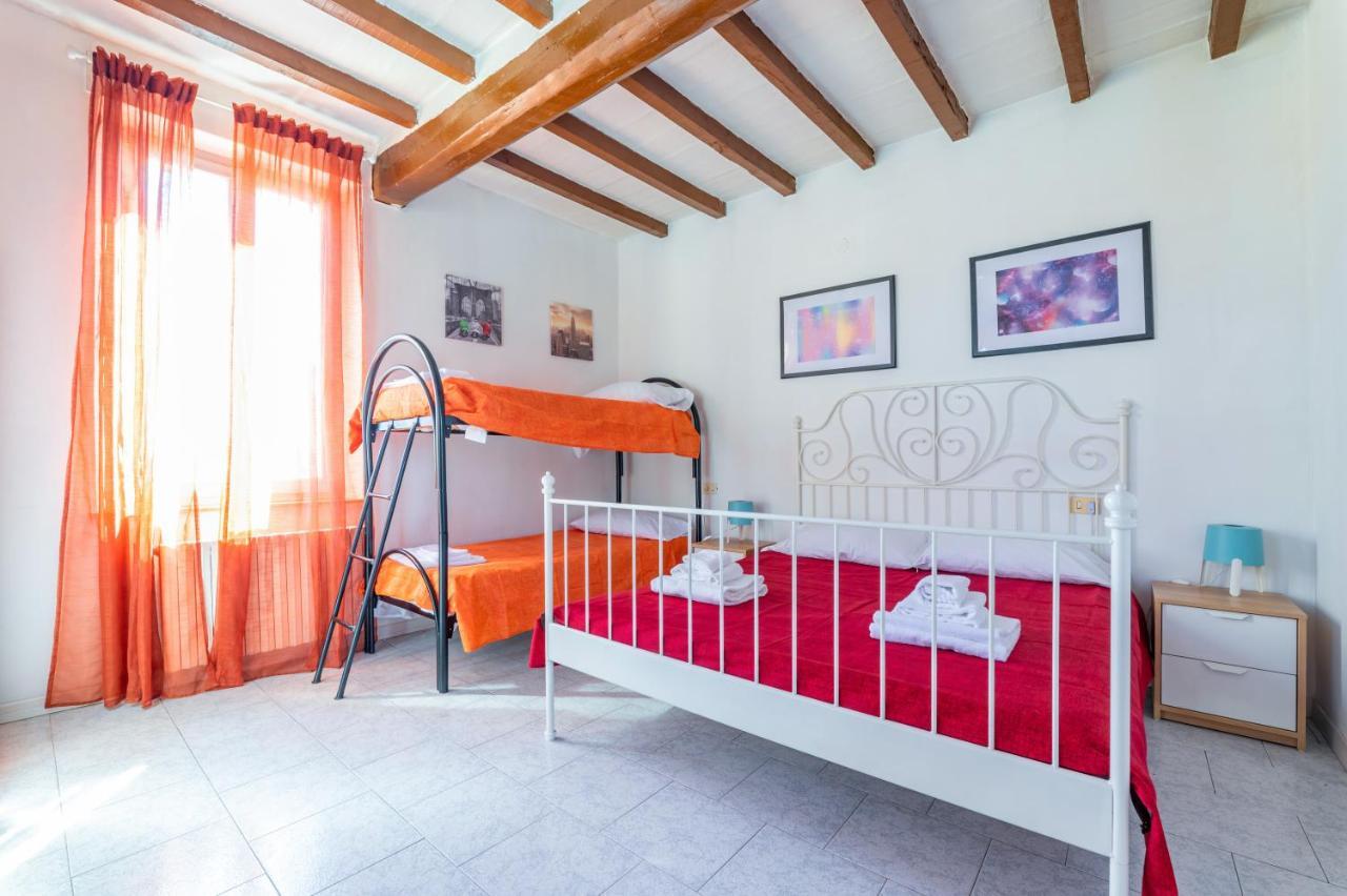Parma Centro Torri Huge Apartment X6 Kültér fotó